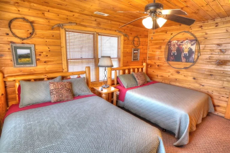 Deer Crossing Lodge Bedroom #3 near Helen, GA