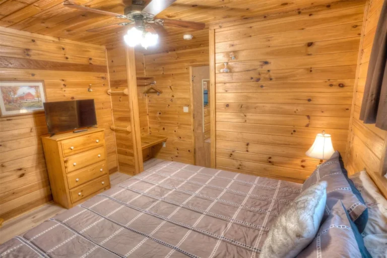 Forest Haven Cabin Bedroom Double bed near Helen, GA