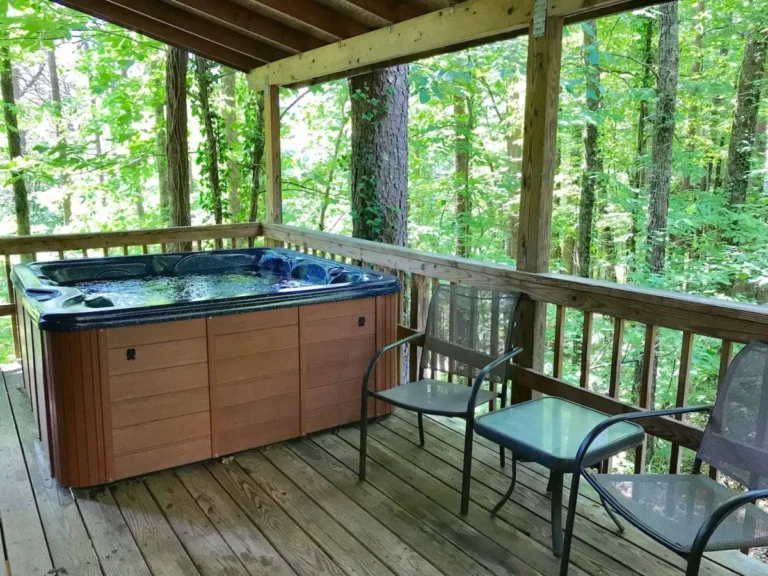 Hot tub on covered deck at Three Bears cabin near Helen GA