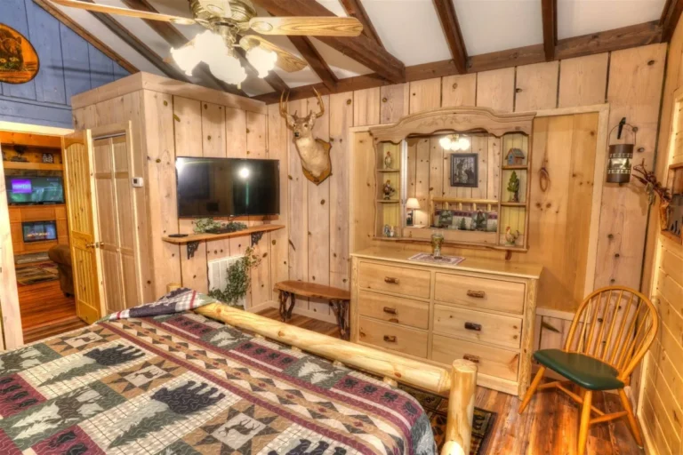910 Meine Huette 8 Meine Huette Cabin Bedroom #1 in Sautee Nacoochee, GA