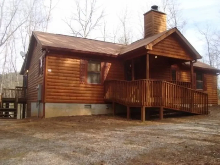 81 Miners Mountain 6 Miners Mountain wooded cabin with screened porch near Helen GA
